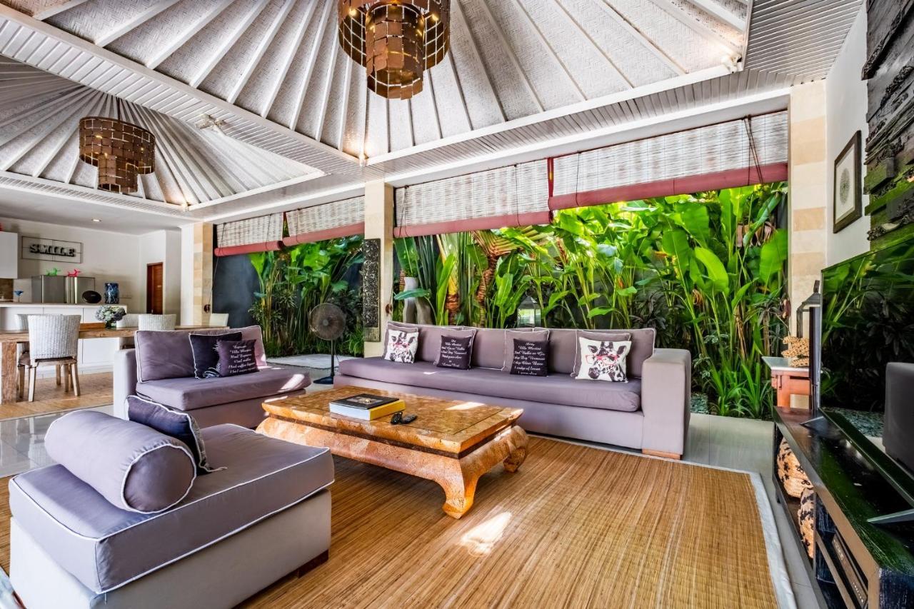 Central Seminyak Villa Martini Zewnętrze zdjęcie