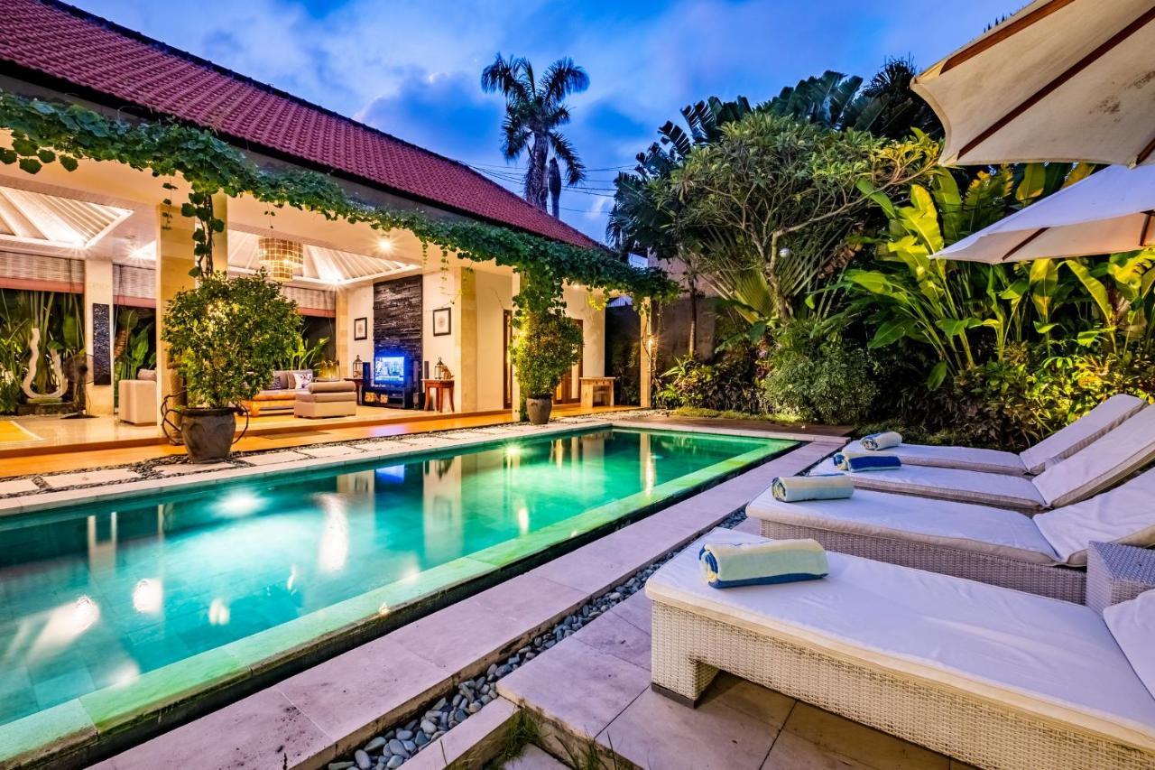 Central Seminyak Villa Martini Zewnętrze zdjęcie